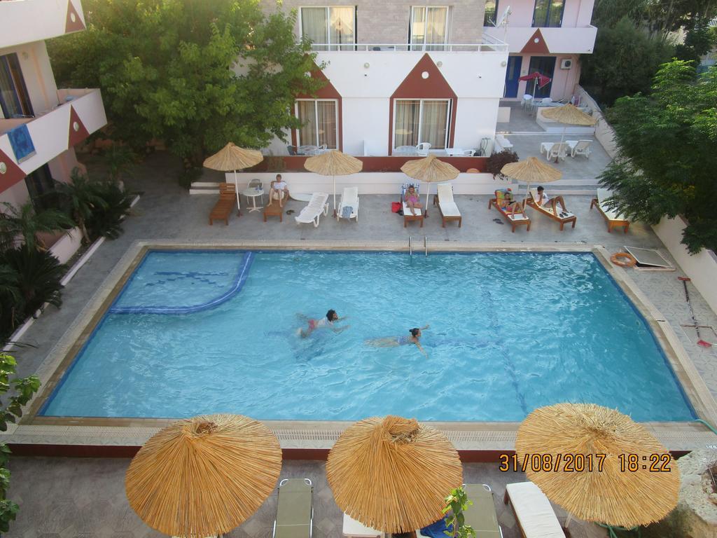 Saint Konstantin Beach Apartments Stegna 외부 사진